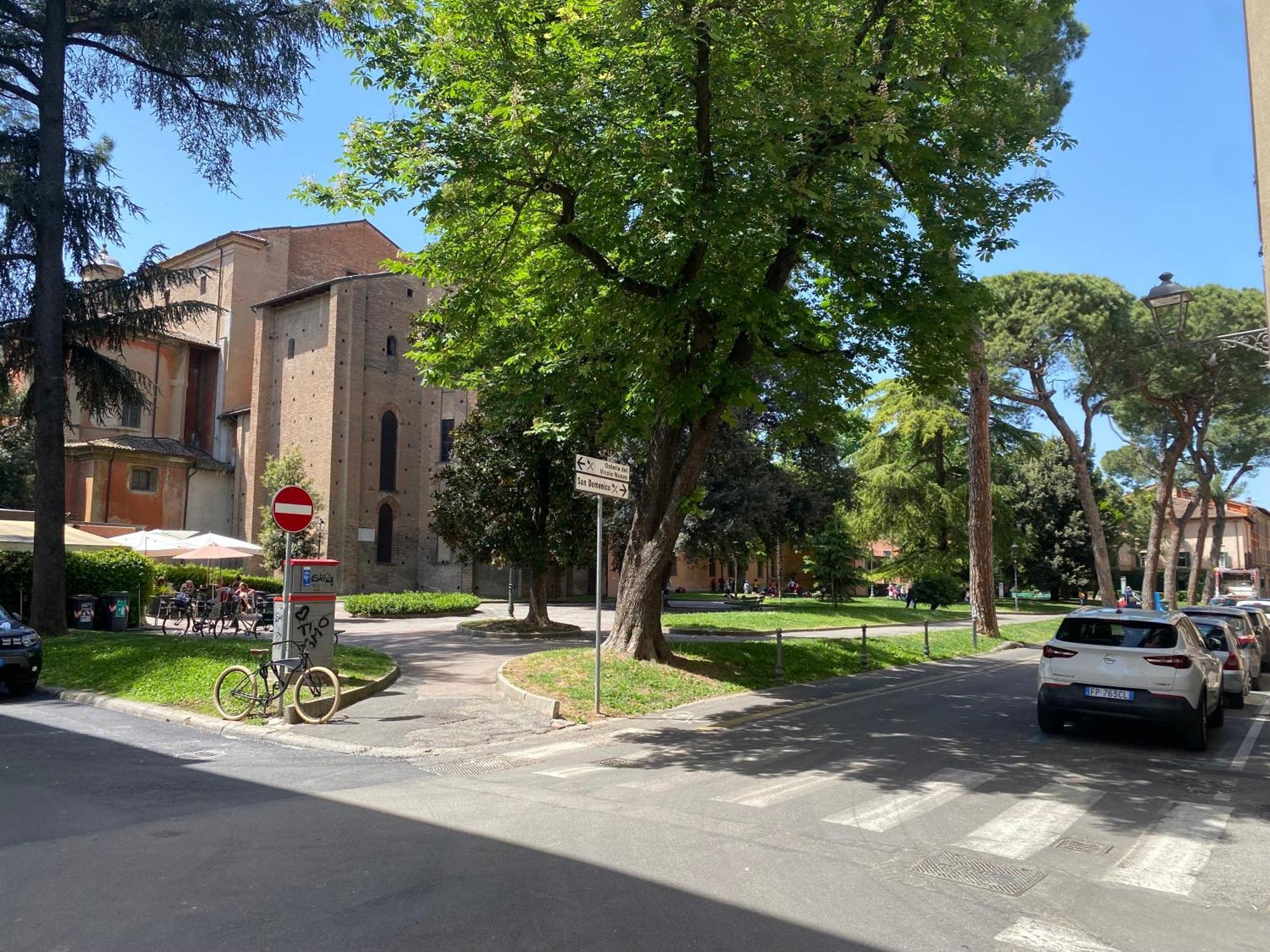 Appartamento Anna - Comfort E Stile In Centro Storico Imola Exterior photo