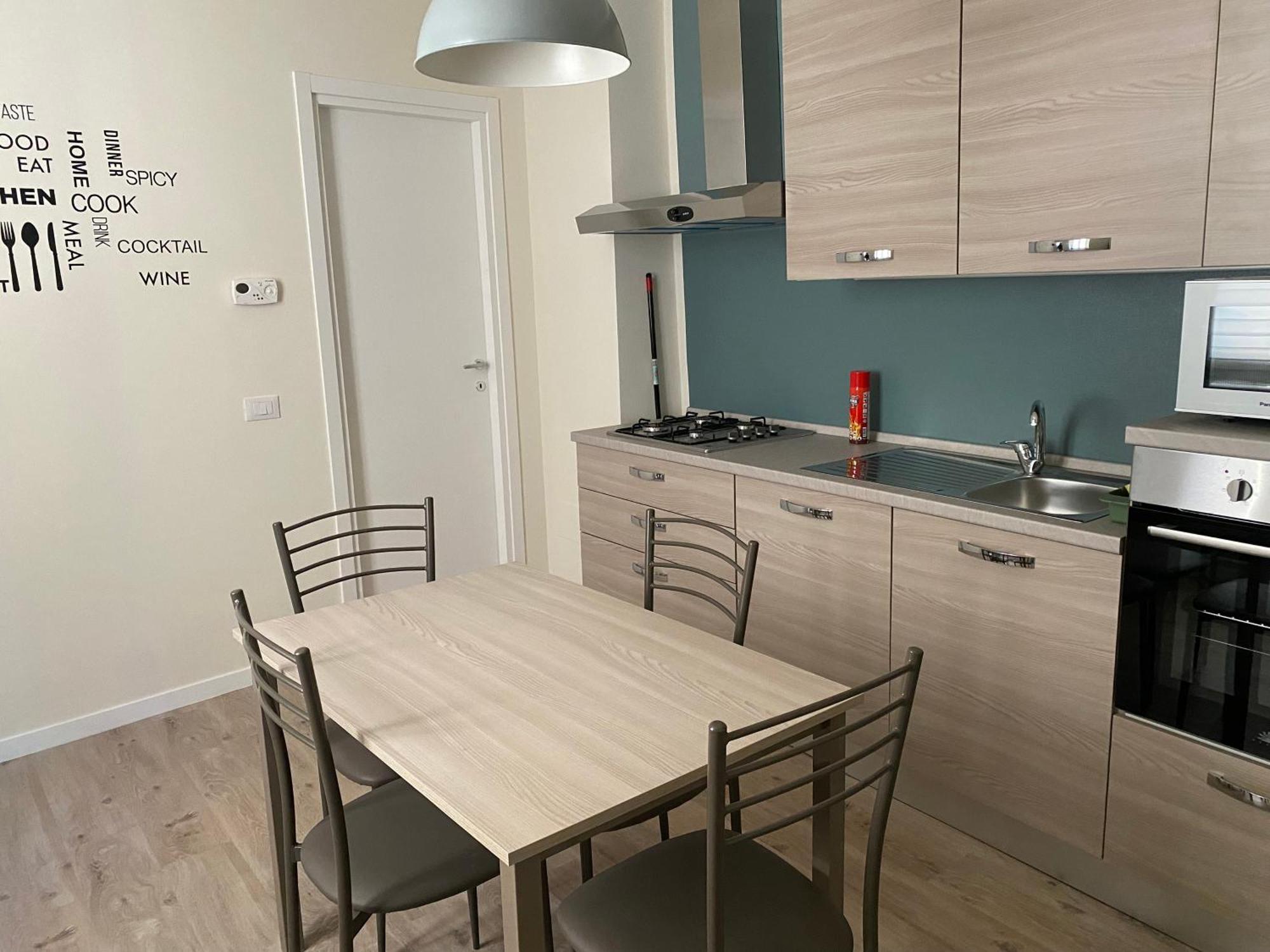Appartamento Anna - Comfort E Stile In Centro Storico Imola Exterior photo